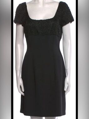 Carmen Marc Valvo Beaded Lace Cocktail Dress - Vintage 90’s- Modern Modern 8/10
